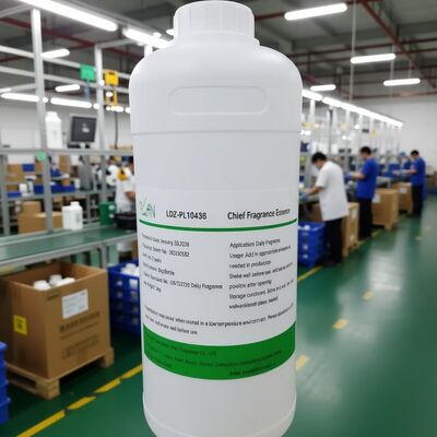 Óleo de essência de fragrância para fabricação de perfumes com alta concentração duradoura e aroma popular